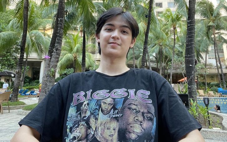 Mark Reyes is a Filipino YouTuber who started making videos in 2016.